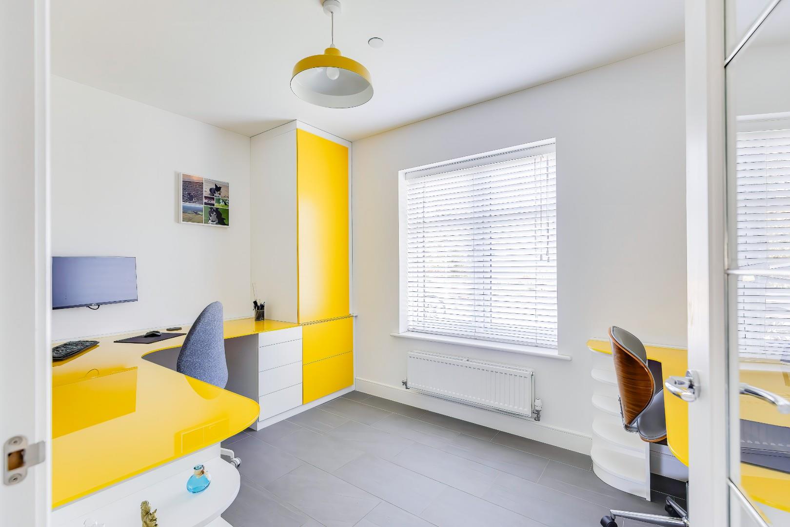38 Melrose Walk, Sully, CF64 5WD